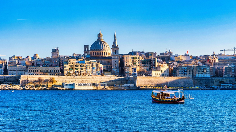 The,Vibrant,Skyline,Of,Valletta,Malta,Showcases,Colorful,Balconies,And